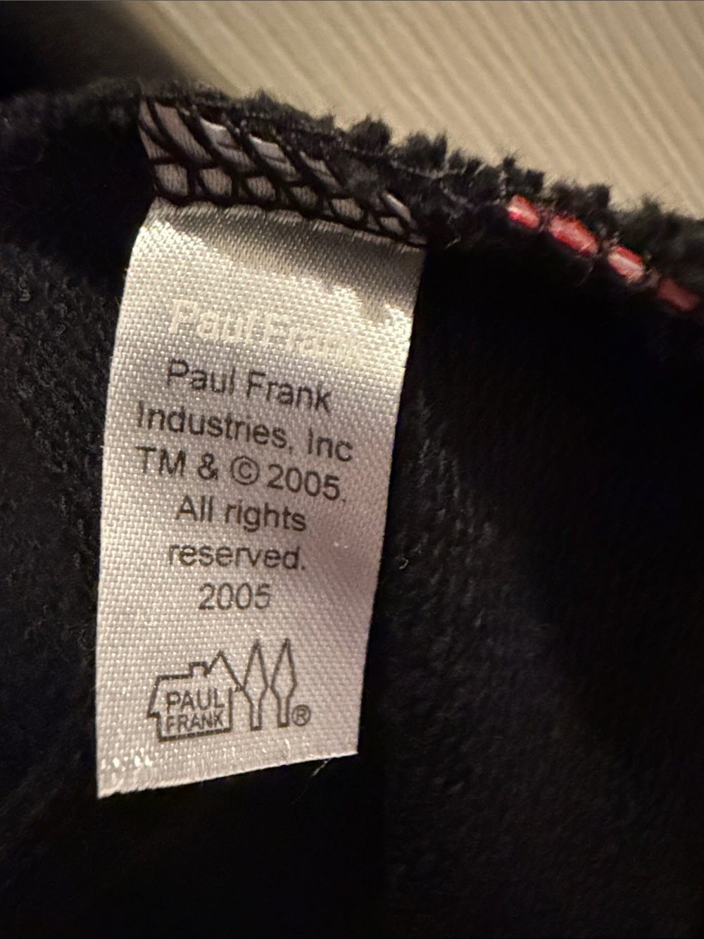 Paul Frank vintage 2005 Black Zip-Up Hoodie with Pink-Accented Skull Patch - Picture 9 of 11